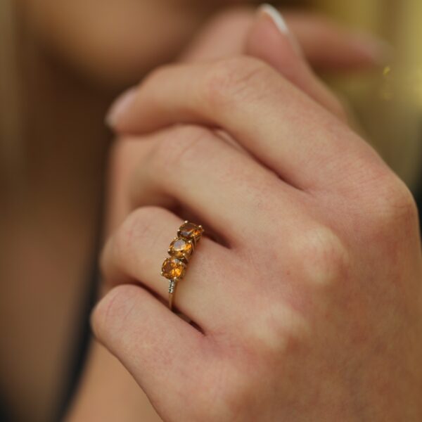 Ring 9 karat med citriner