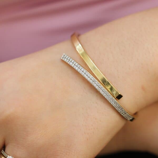 Armring i 14 karat guld (Zirkonia)