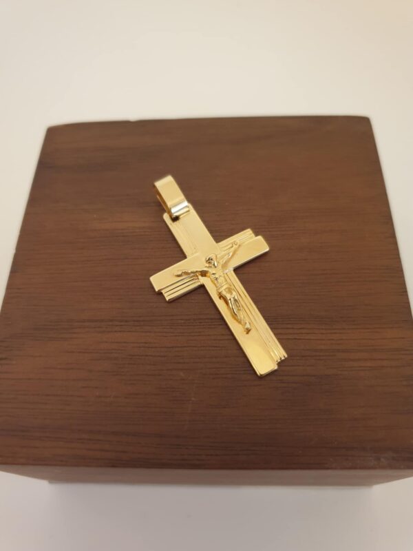 Kors i 18 karat ( Jesus)