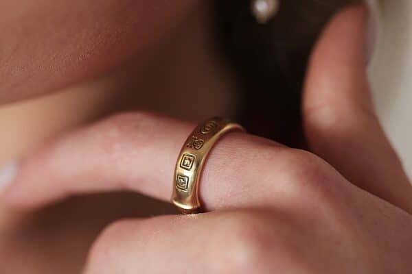 Ole Lynggaard ring i 18 karat guld (Julius)