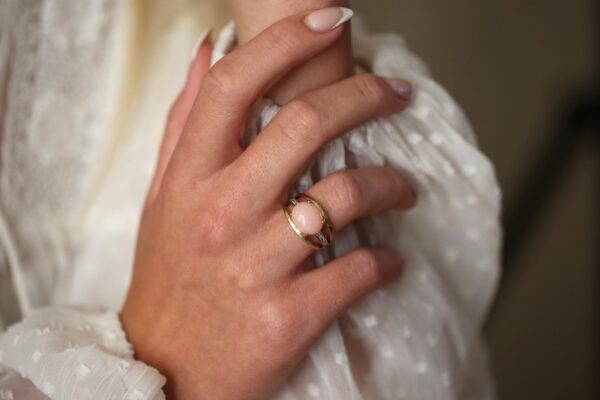 Ring med rosenkvarts 14 karat guld